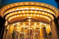 Rembrandt Hotel Tokyo Machida Hotels near Wakō University