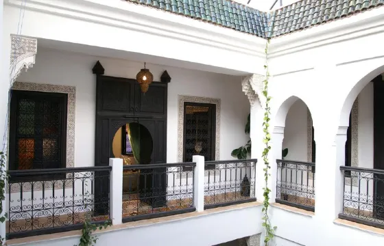 卡塔爾爾庭院酒店