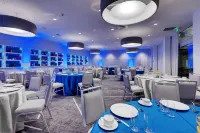 Embassy Suites by Hilton Raleigh Crabtree Hotel di House Creek