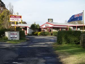 Coal Creek Motel