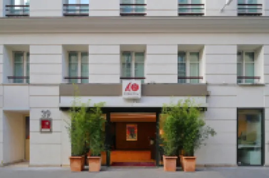 Hotel Hor les Lumières Hotels near Le Marais