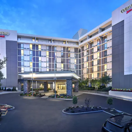 Courtyard Philadelphia City Avenue Отели рядом с достопримечательностью «Музей Пожалуйста Попробуй»