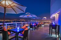 Crowne Plaza MUSCAT by IHG - bar
