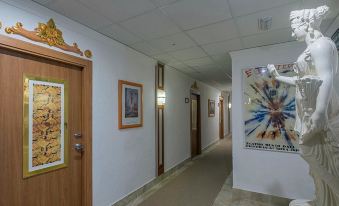 Sercotel Hotel President