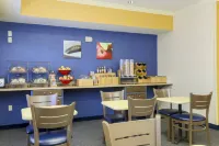 Fairfield Inn Tracy - breakfast