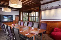 Fanhams Hall, Exclusive Collection - Park Yeri