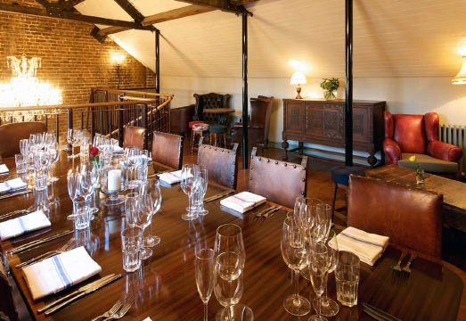 큐 가든스 호텔 외관