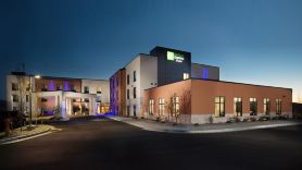 Holiday Inn Express & Suites POCATELLO by IHG