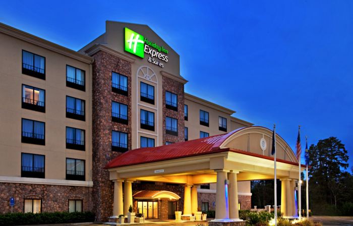 Holiday Inn Express & Suites LA PLACE by IHG