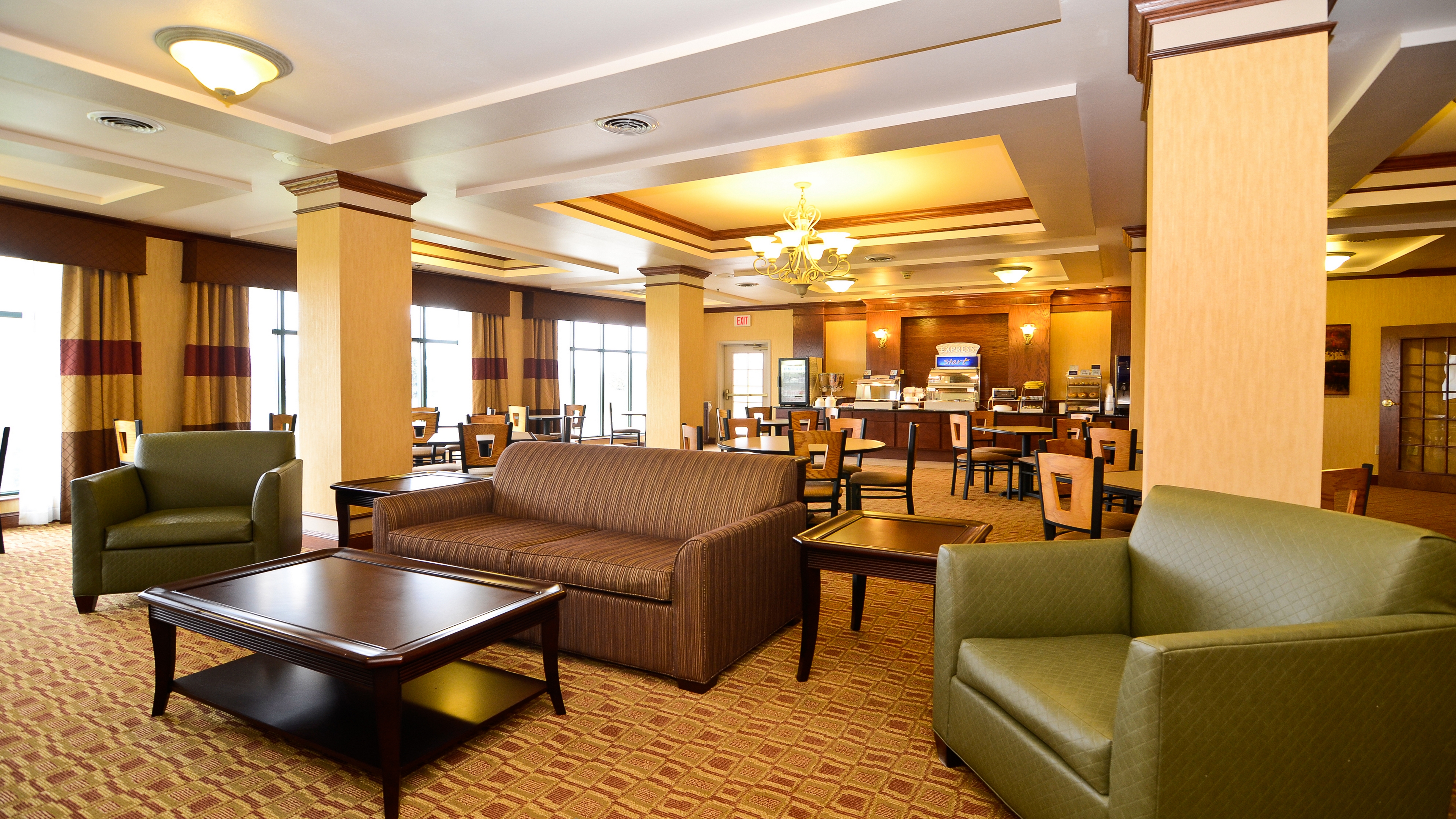 Holiday Inn Express Hotel & Suites Fort Atkinson, an Ihg Hotel