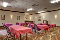 Holiday Inn Express Fort Campbell-Oak Grove Các khách sạn ở Christian County