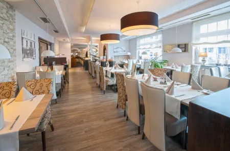 Hotel Concordia Отели в г. Цюльпих