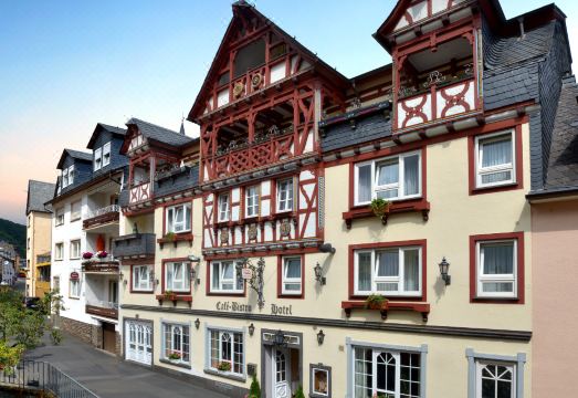 2. 호텔 첸트호프..