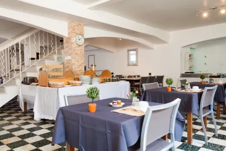 Le Petit Manoir Hotel Provence