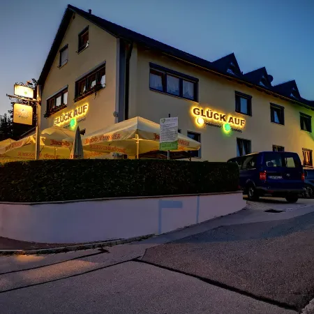 GLUECK - AUF