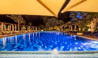 Columbia Beach Resort - Private Pools