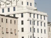 Palazzo Salgar Hotels near Naples Cathedral