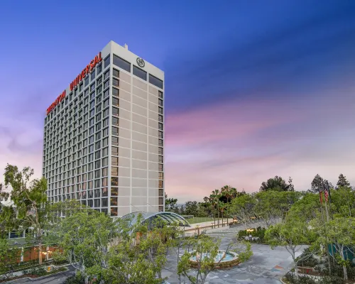 Sheraton Universal Hotels near Universal City