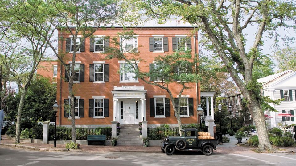 Jared Coffin House