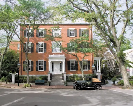 Jared Coffin House Hotels in Nantucket County