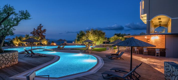 Elegance Luxury Executive Suites - Adults Only โรงแรมในเกาะซาคินทอส