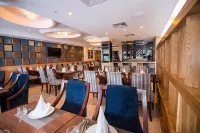 Glades Hotel