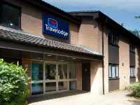 Travelodge Lancaster M6 Hoteles cerca de Former Halton Railway Station
