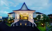Aston Tanjung Pinang Hotel & Conference Center Hotel in zona 500 Lohan Temple