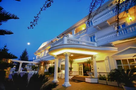 Hotel la Rosa Dei Venti Отели в г. Tonnarella