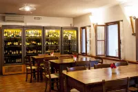 Elliot Osteria e Dormire in Collina Hotels in Cividale del Friuli