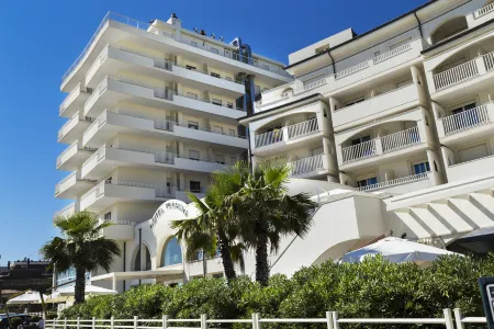 Yes Hotel Touring & Spa