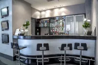 Central Hotel, Trademark Collection by Wyndham