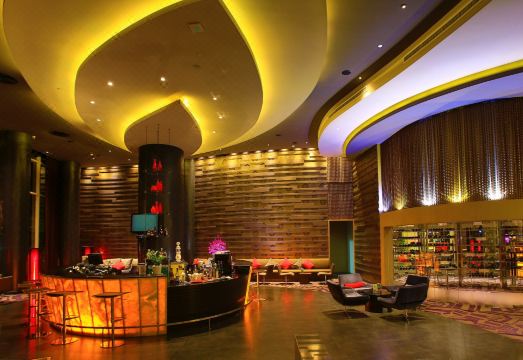 Amaranth Suvarnabhumi Hotel의 깔끔한 객실 내부