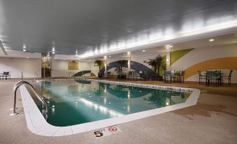 Best Western Plus Milwaukee West