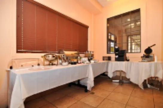 Best Western Plus Brookside Inn