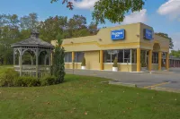 Rodeway Inn MacArthur Airport Các khách sạn ở Sayville
