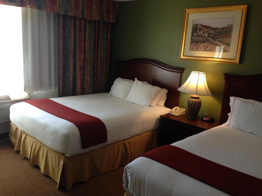 Red Lion Inn & Suites Perris