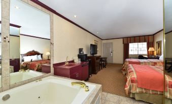 Days Inn & Suites by Wyndham Roseville/Detroit Area