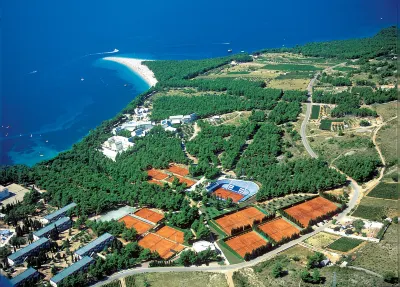 Bluesun Hotel Elaphusa Hôtels à : 