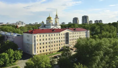 Green Park Hotel Các khách sạn gần Church of All Saints in Yekaterinburg