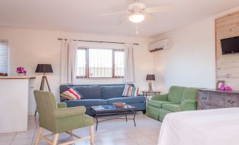 Pauline's Apartments