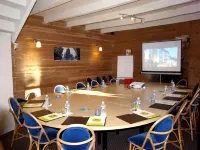 Auberge du Cheval Blanc Hotels in Bignan