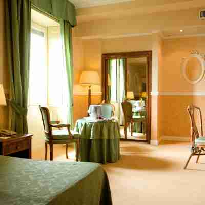 Palace Grand Hotel Varese Rooms