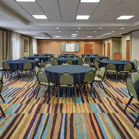 Fairfield Inn & Suites Lawton