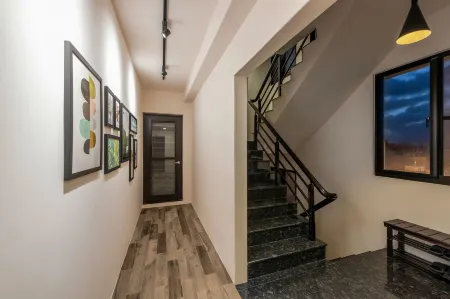 Spring Villa Sanduo Отели рядом с достопримечательностью «Национальный пейзаж Чуйху»