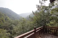Meizhou Hakka park yisujiayuan Hotel - con vistas a la montaña