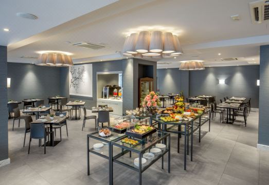 호텔 근처 지하철역