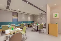 Homeinn Ease Hotel (Yingkou City Central Hospital)
