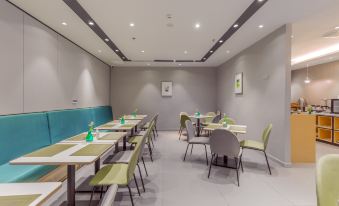 Homeinn Selected Hotel (Yingkou Jinniushan Street Wanda Plaza)