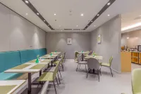 Homeinn Selected Hotel (Yingkou Jinniushan Street Wanda Plaza)
